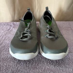OOFOS OOmg eeZee Low Shoes – Size 7 Gray Recovery Sneakers